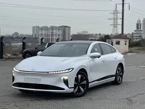 Changan Qiyuan A07 2025 — миниатюра 1