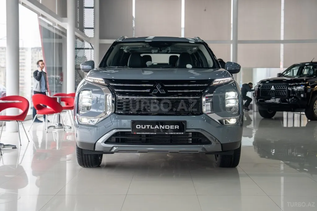 Mitsubishi Outlander 2026 — фото 1 из 10