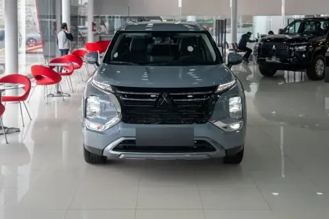 Mitsubishi Outlander 2026 — миниатюра 2