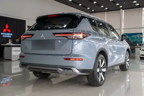 Mitsubishi Outlander 2026 — миниатюра 8
