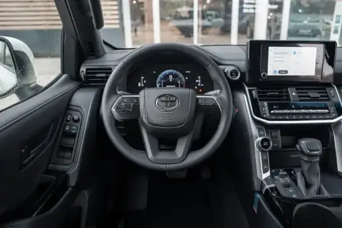 Toyota Land Cruiser 2026 — миниатюра 8