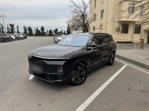 Li Auto L9 2025 — миниатюра 1