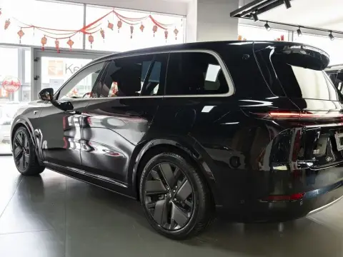Li Auto L9 2025 — миниатюра 2