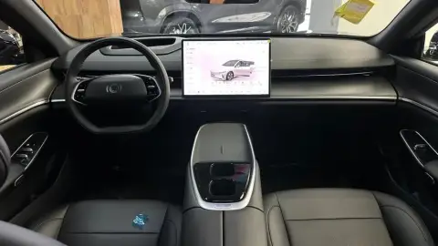 Changan Qiyuan A07 2025 — миниатюра 8