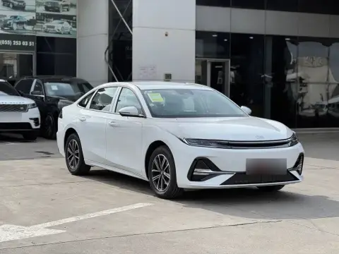 Geely Galaxy A7 2025 — миниатюра 1