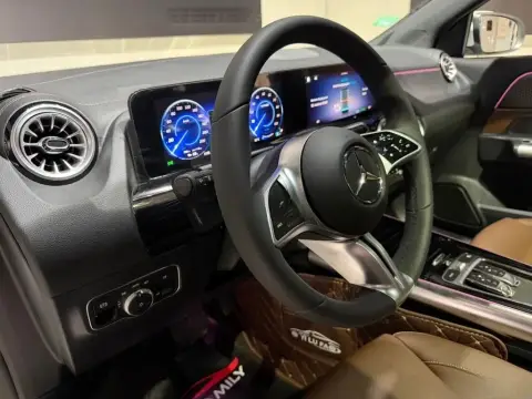 Mercedes-Benz EQA 250 2026 — миниатюра 9