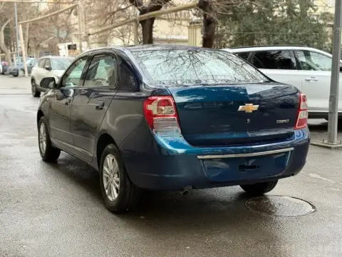 Chevrolet Cobalt 2026 — миниатюра 5