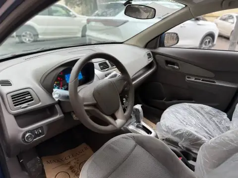 Chevrolet Cobalt 2026 — миниатюра 7