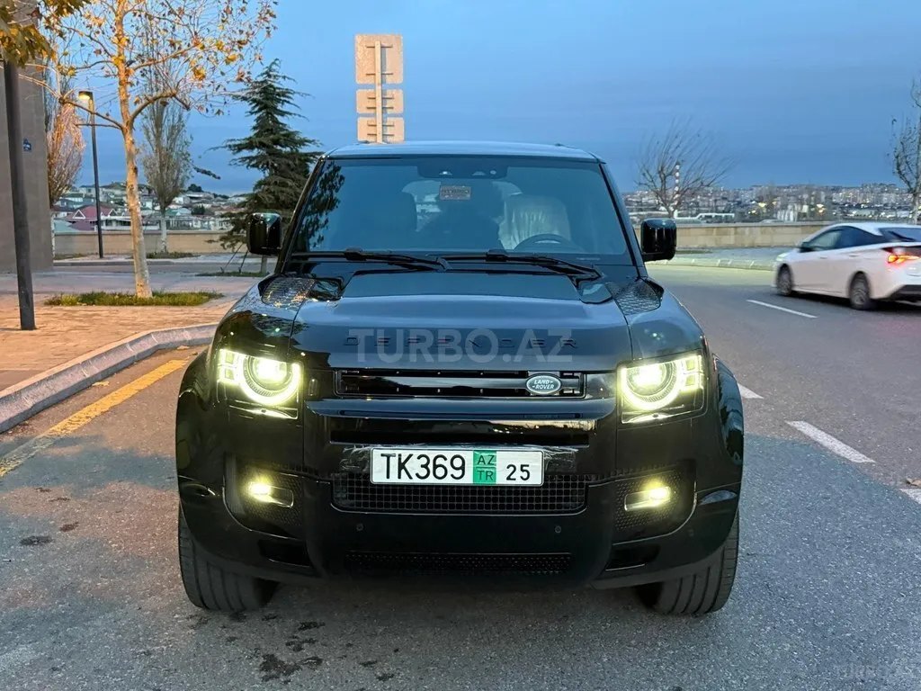 Land Rover Defender 2025 — фото 1 из 10
