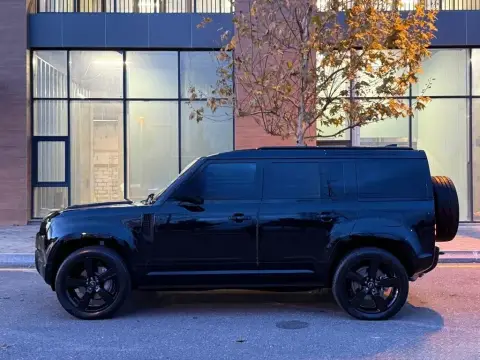 Land Rover Defender 2025 — миниатюра 4