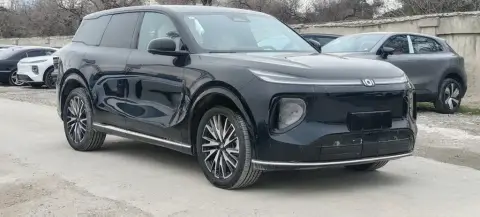 Changan Qiyuan Q07 2025 — миниатюра 2