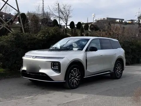 Changan Qiyuan Q07 2025 — миниатюра 2