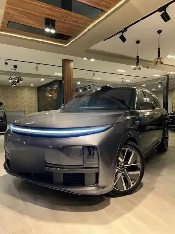 Li Auto L7 2025 — миниатюра 1