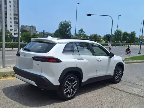 Toyota Corolla Cross 2025 — миниатюра 3