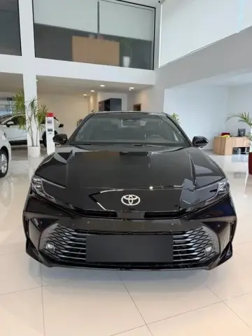 Toyota Camry 2026 — миниатюра 2