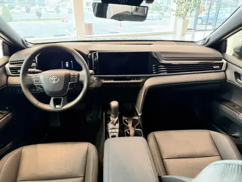 Toyota Camry 2026 — миниатюра 8
