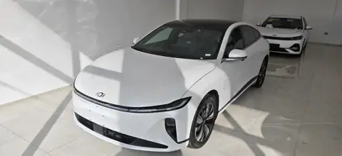 Changan Qiyuan A07 2025 — миниатюра 1