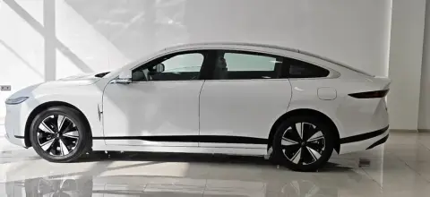 Changan Qiyuan A07 2025 — миниатюра 3