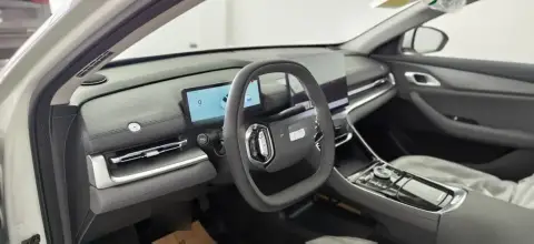 Geely Galaxy A7 2025 — миниатюра 5