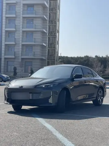 Changan Qiyuan A05 2025 — миниатюра 4