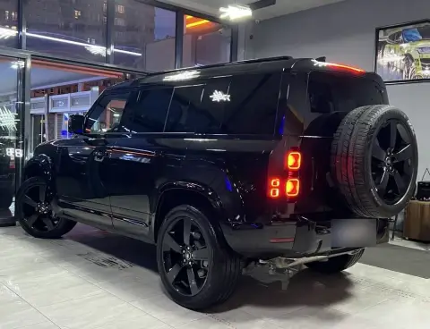 Land Rover Defender 2025 — миниатюра 8