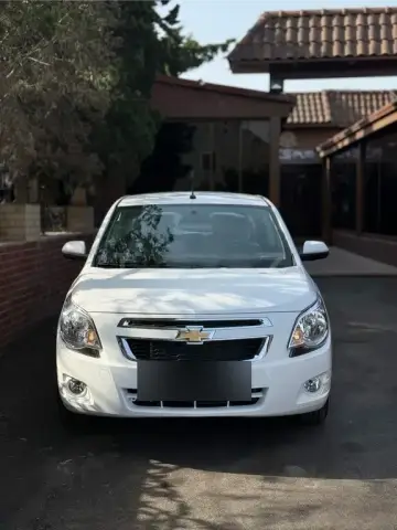Chevrolet Cobalt 2026 — миниатюра 2
