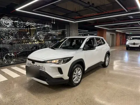 Toyota Corolla Cross 2025 — миниатюра 1