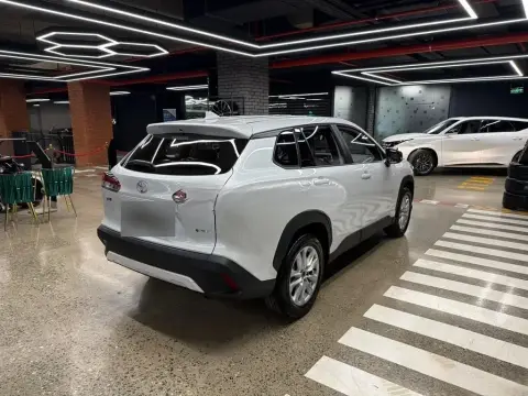 Toyota Corolla Cross 2025 — миниатюра 7