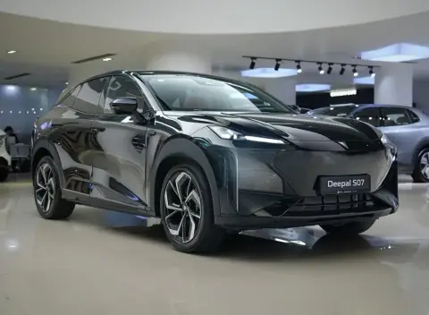 Changan Deepal S07 2025 — миниатюра 1