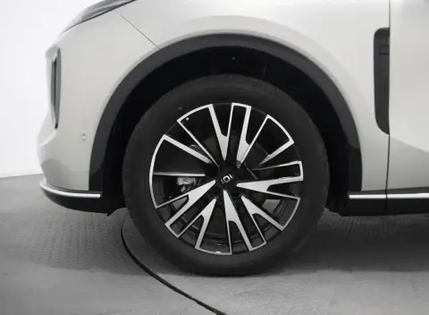 Changan Nevo Q07 2025 — миниатюра 9