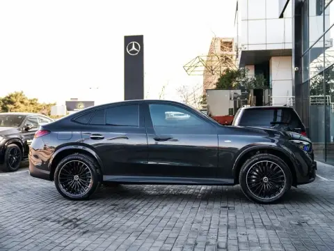 Mercedes-Benz GLC 350 e 4MATIC Coupe 2025 — миниатюра 3