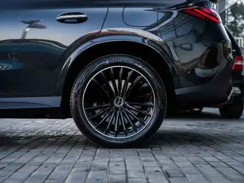 Mercedes-Benz GLC 350 e 4MATIC Coupe 2025 — миниатюра 6