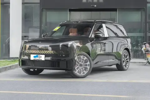 Lynk & Co 900 2026 — миниатюра 1