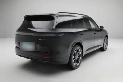 Lynk & Co 900 2026 — миниатюра 7