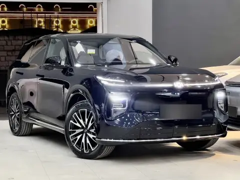 Changan Qiyuan Q07 2025 — миниатюра 2