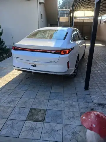 Changan Qiyuan A05 2025 — миниатюра 4