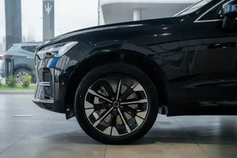 Volvo XC60 2025 — миниатюра 8