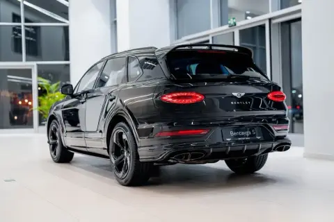 Bentley Bentayga 2025 — миниатюра 6