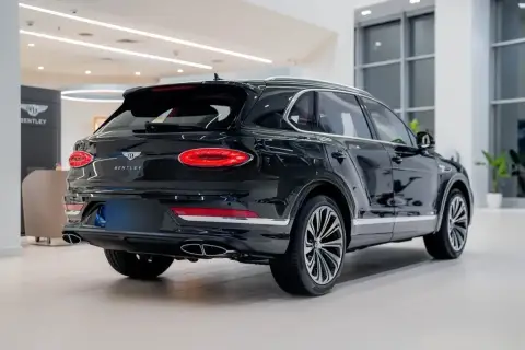 Bentley Bentayga 2025 — миниатюра 8
