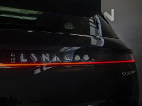 Lynk & Co 900 2025 — миниатюра 4
