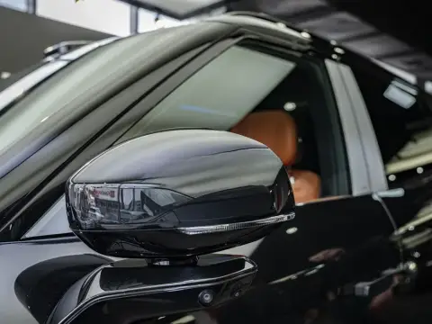 Lynk & Co 900 2025 — миниатюра 7