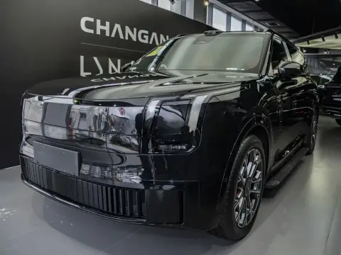 Lynk & Co 900 2025 — миниатюра 10