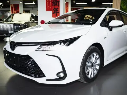 Toyota Corolla 2025 — миниатюра 6