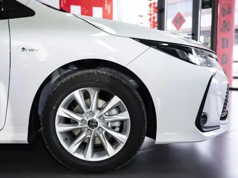 Toyota Corolla 2025 — миниатюра 7
