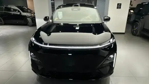 Changan Deepal S09 2025 — миниатюра 1