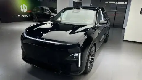 Changan Deepal S09 2025 — миниатюра 2