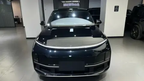 Li Auto L9 2025 — миниатюра 1