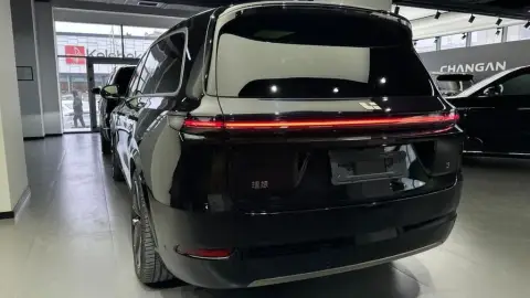 Li Auto L9 2025 — миниатюра 7