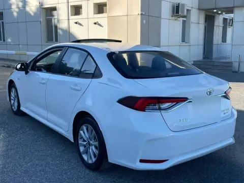 Toyota Corolla 2025 — миниатюра 5
