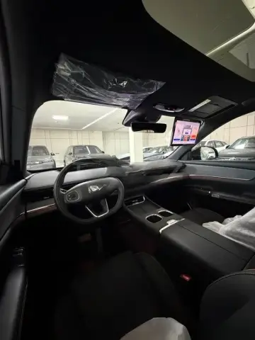 Changan Qiyuan Q07 2025 — миниатюра 2